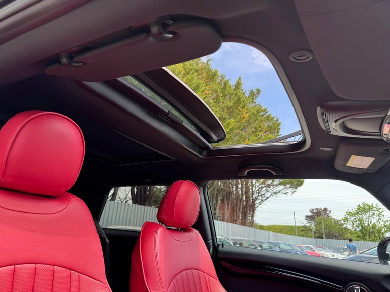 2014 MINI Cooper 2.0 PETROL AUTO Hatchback Petrol Semi Automatic