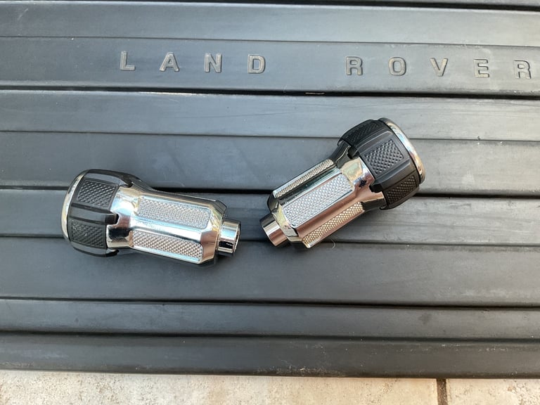 RANGE ROVER SPORT CHROME FRONT ARM REST KNOBS
