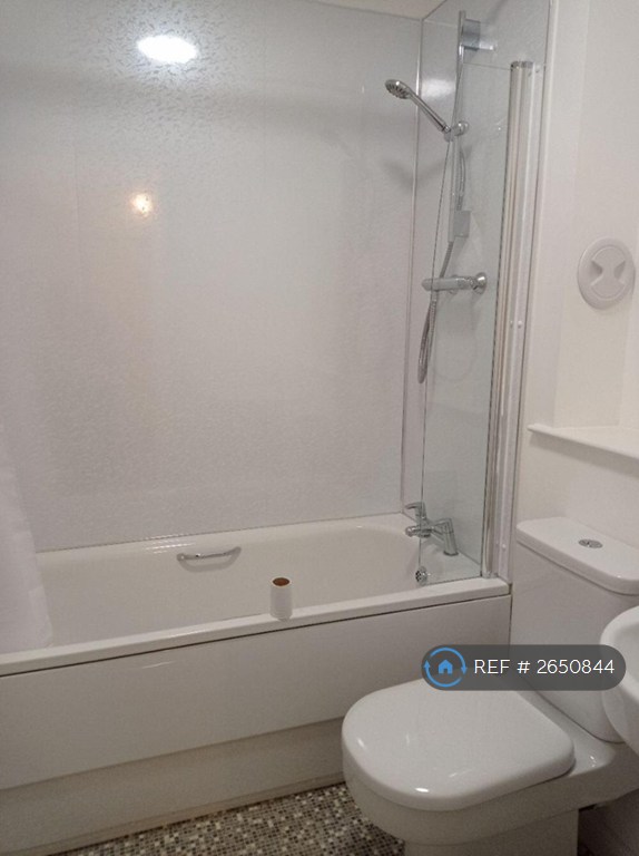 2 bedroom flat in Castle Court, Ellon, AB41 (2 bed) (#2650844)