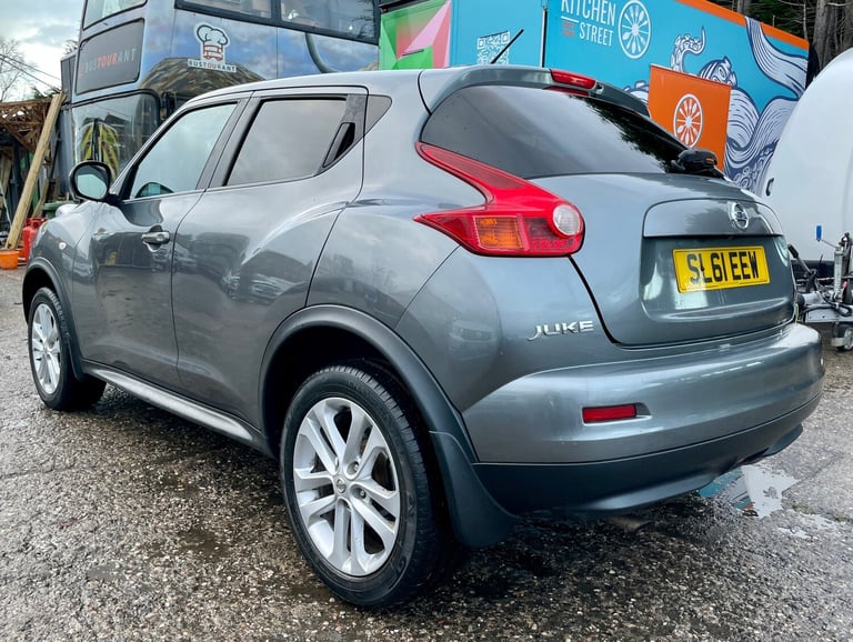 2011 Nissan Juke 1.6 Acenta 5dr [Premium Pack] HATCHBACK Petrol Manual