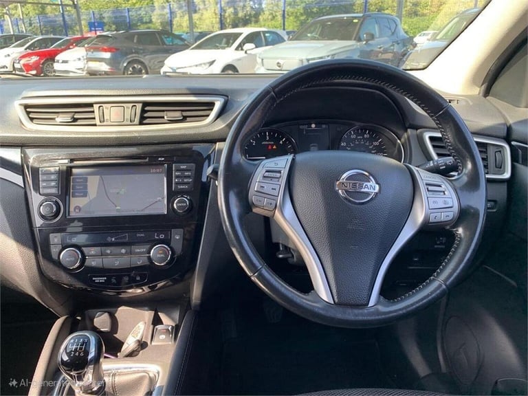 NISSAN QASHQAI 1.5 dCi Acenta+ 2WD Euro 5 (s/s) 5dr 2015
