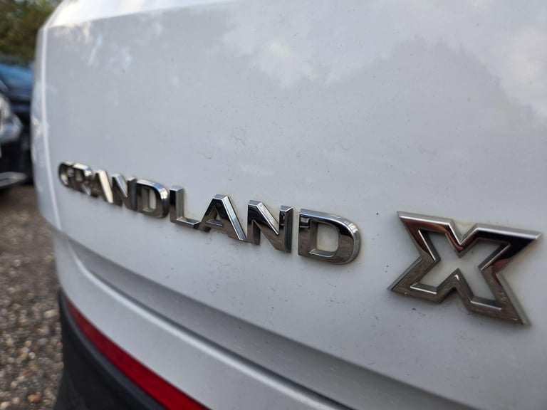2019 Vauxhall Grandland X 1.2 Turbo Tech Line Nav Auto Euro 6 (s/s) 5dr Petrol