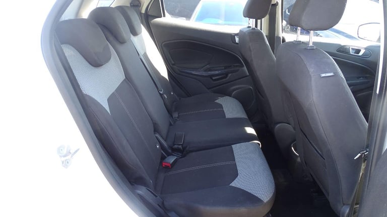 FORD ECOSPORT 1.5 Zetec 2015