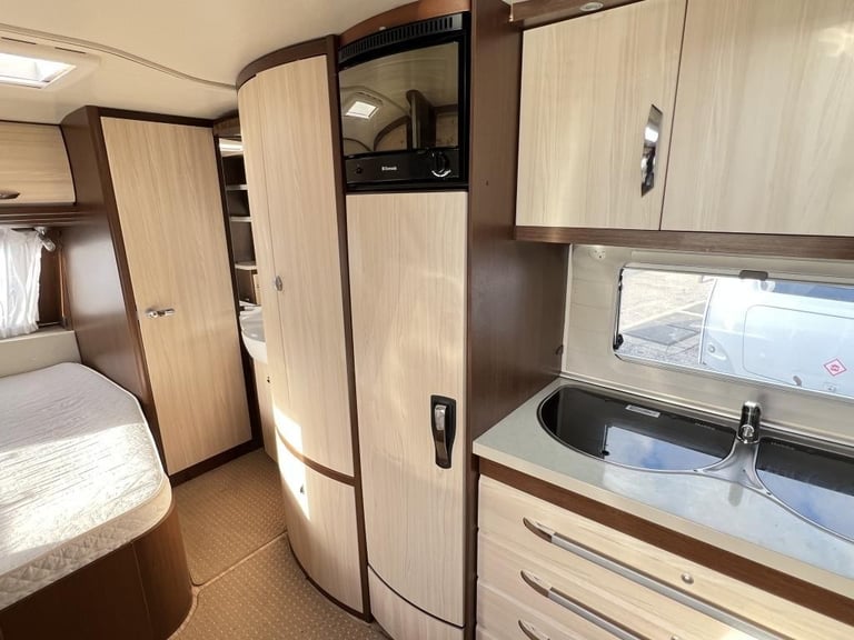 2012 HOBBY Prestige 645 