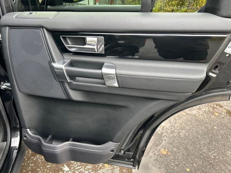 2016 Land Rover Discovery 4 3.0 SD V6 Graphite SUV 5dr Diesel Auto 4WD Euro 6 (s/s) (256 bhp) EST...