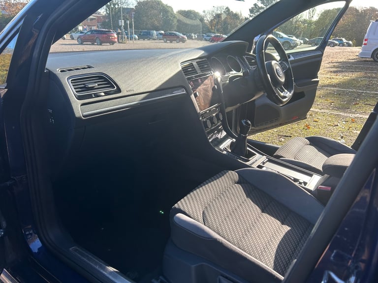 Volkswagen, GOLF, Hatchback, 2017, Manual, 1968 (cc), 5 doors