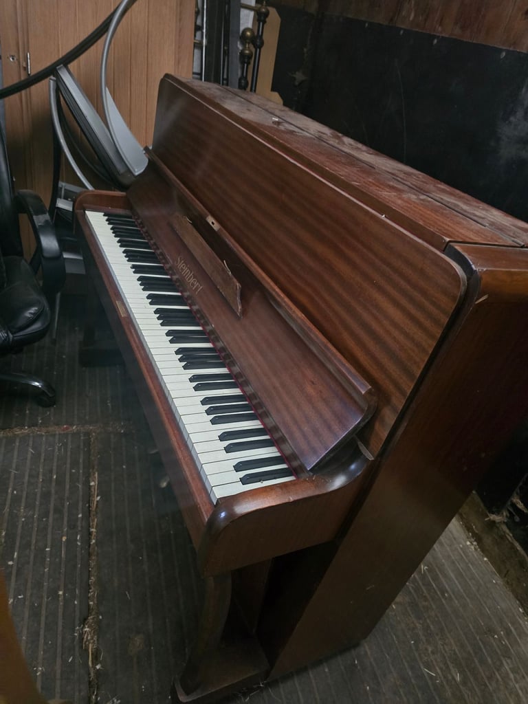 Steinbert Piano