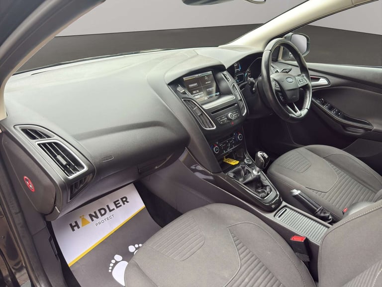 2015 Ford Focus 1.0 EcoBoost 125 Titanium 5dr HATCHBACK PETROL Manual