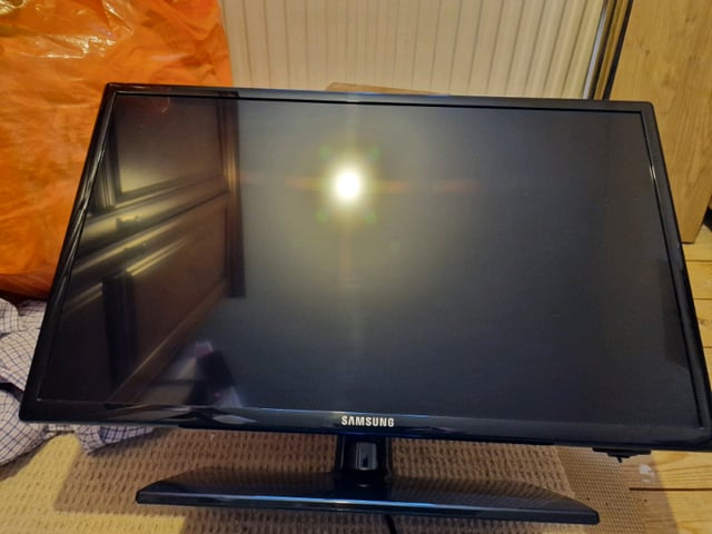 Samsung LCD 26" TV (UE26EH4000) | in Ipswich, Suffolk | Gumtree