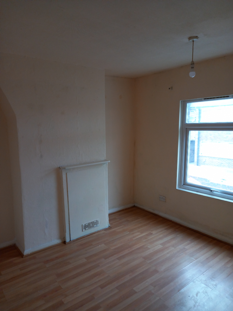 image for **LET BY**BROOM STREET**HANLEY**2 BEDROOM**MID TERRACE**