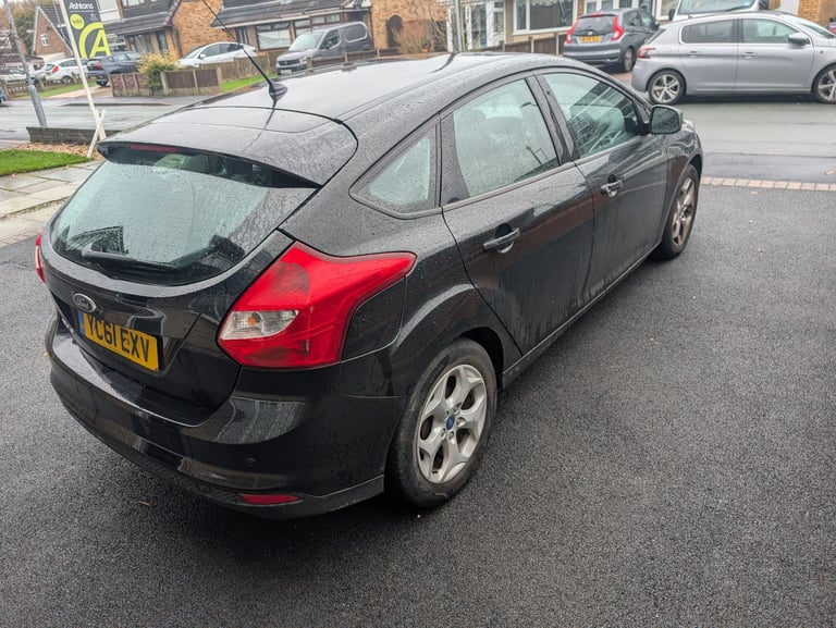 Ford, FOCUS, Hatchback, 2011, Manual, 1596 (cc), 5 doors