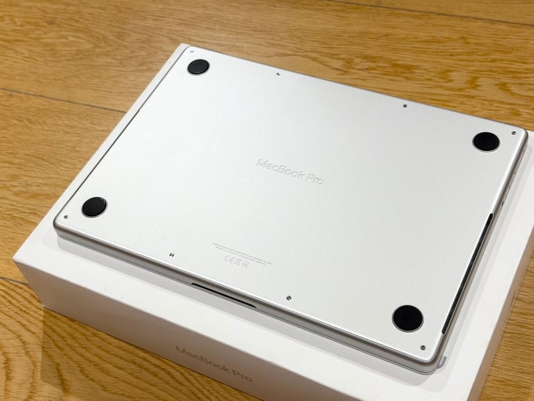 CAN DELIVER,ONLY USED FEW TIMES CYCLE 153 BATTERY HEALTH 96% MACBOOK PRO 14 INCH 2021 LAPTOP,M1 PR0 