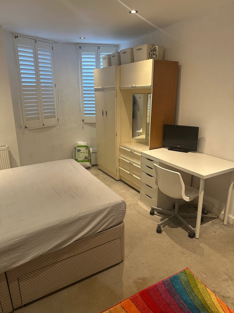 CENTRAL+FAB - Xtra Lrg Dbl room near Beach