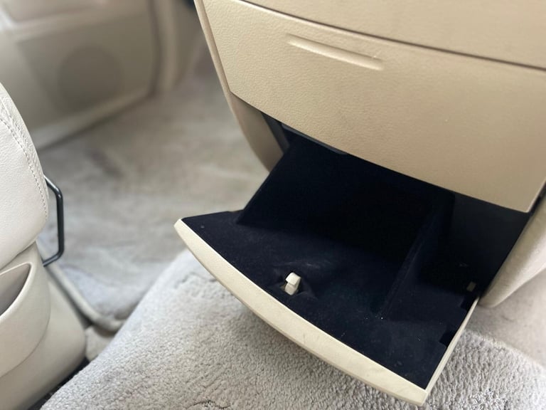 2006 NISSAN ELGRAND E51 AUTO