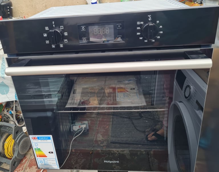 Hotpoint multifunction single electric oven built-in black 