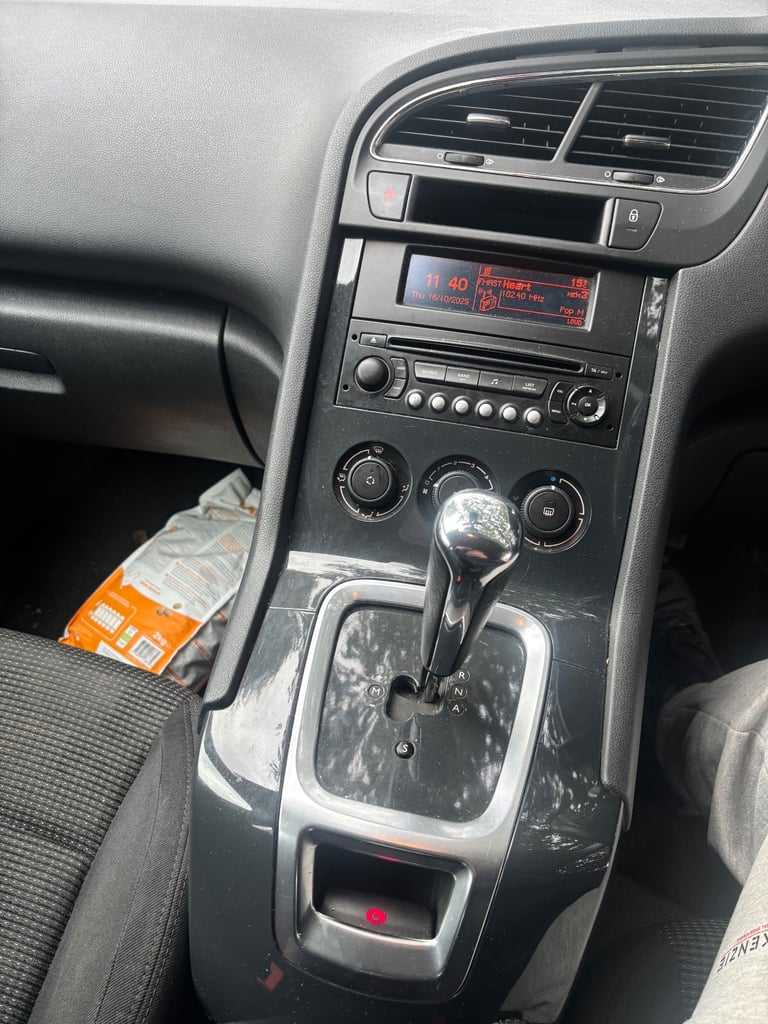 Peugeot, 5008, MPV, 2010, Semi-Auto, 1560 (cc), 5 doors