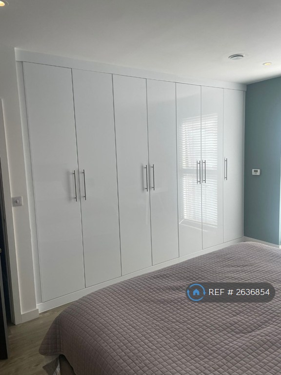 2 bedroom flat in Station Approach, London, SE26 (2 bed) (#2636854)