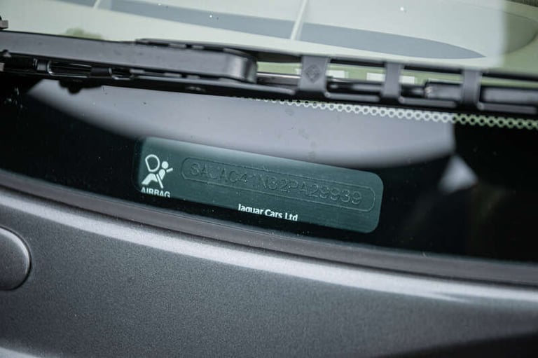 2002 Jaguar XKR COUPÉ 4.0 2dr Auto COUPE PETROL Automatic