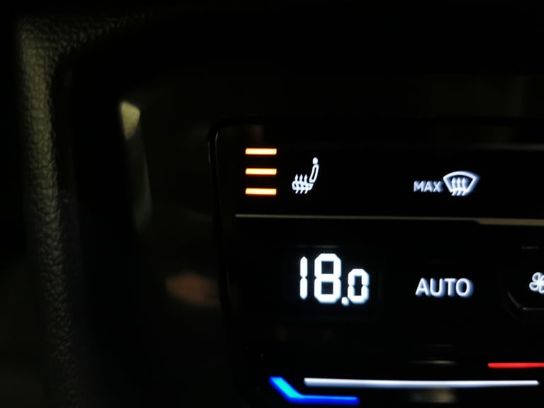 2021 Volkswagen Tiguan 2.0 TDI R-Line SUV 5dr Diesel DSG Euro 6 (s/s) (150 ps) - KEYLESS ENTRY - ...