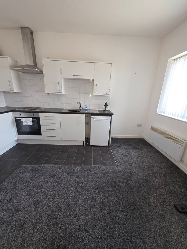 1 Bedroom Furnished flat in Eccles, Salford, 