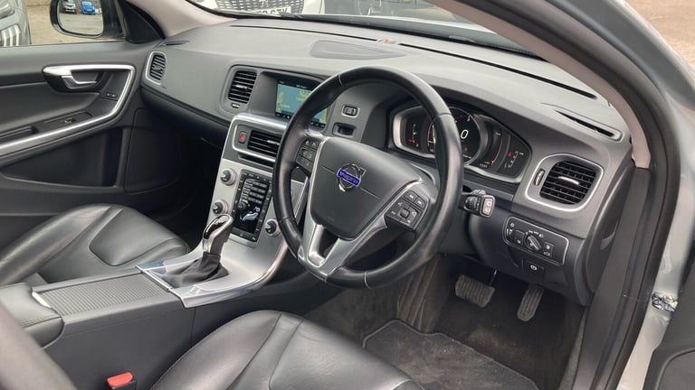 2016 Volvo V60 D3 [150] Cross Country Lux Nav 5dr Geartronic Diesel Estate Estate Diesel Automatic