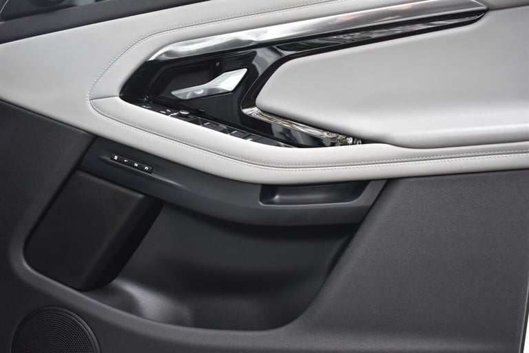 2020 Land Rover Range Rover Evoque HSE+Panoramic Roof Plus Much More!!! Estate Petrol Automatic