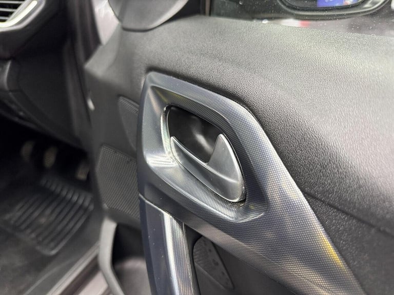 2014 Peugeot 2008 1.6 e-HDi Allure 5dr HATCHBACK DIESEL Manual