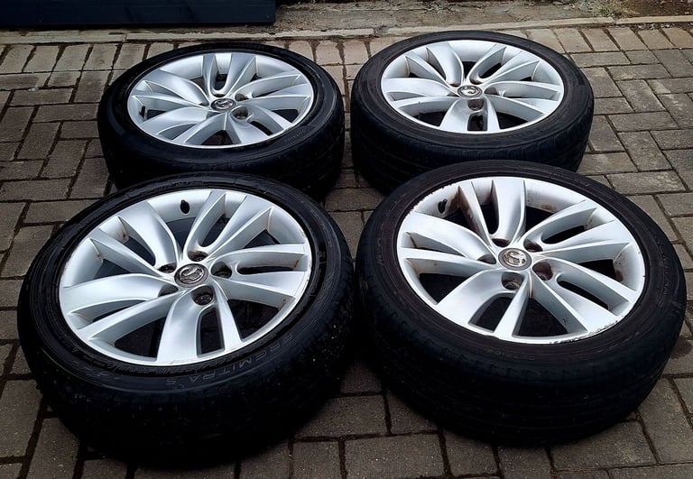 Vauxhall Insignia SRI 18inch alloys 5x120 pcd