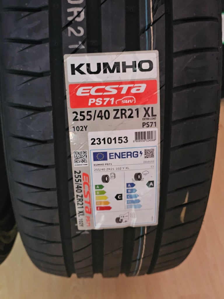 225 40 21 sp71 kumho tyer 