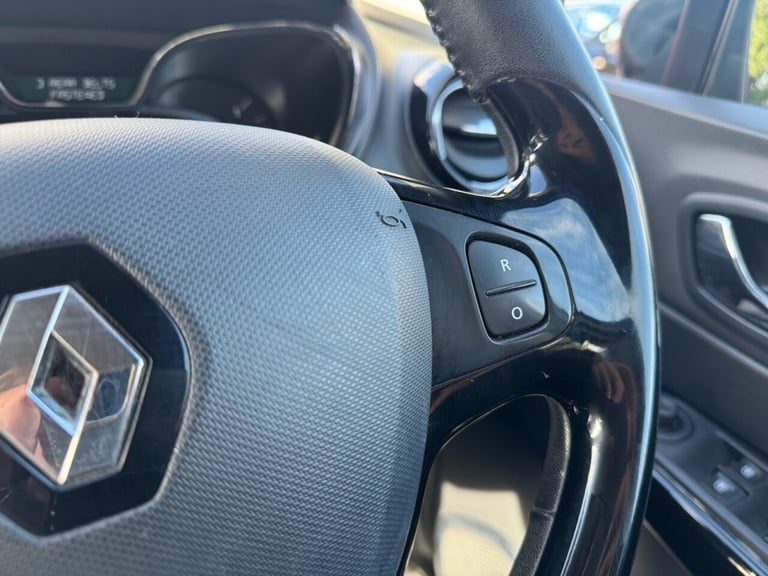2015 Renault Captur 1.5 dCi ENERGY Dynamique Nav SUV 5dr Diesel Manual Euro 6 (s/s) (90 ps) HATCH...
