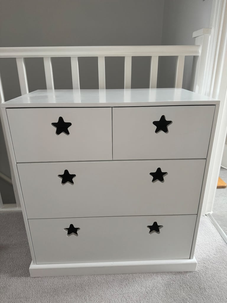 Children’s Chest of Drawers