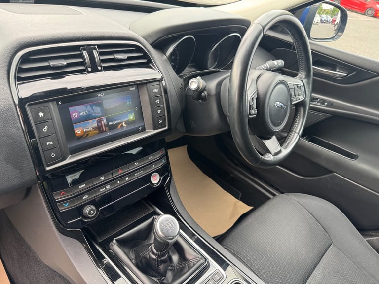 2015 Jaguar XE 2.0d SE 4dr SALOON Diesel Manual