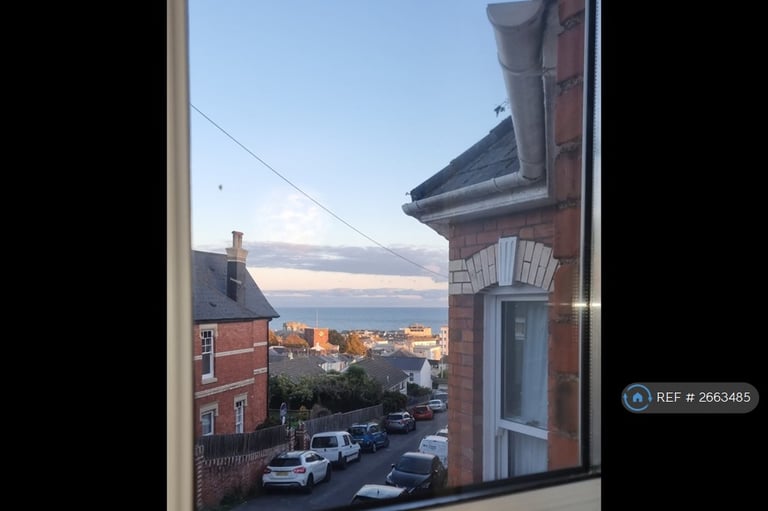 4 bedroom house in Grove Crescent, Teignmouth, TQ14 (4 bed) (#2663485)
