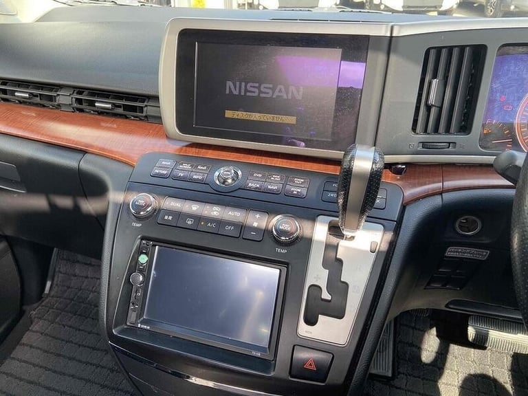 Nissan  0.0  MPV 