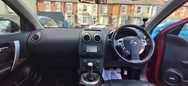 2013 Nissan Qashqai 1.6 dCi Tekna 5dr [Start Stop] HATCHBACK DIESEL Manual