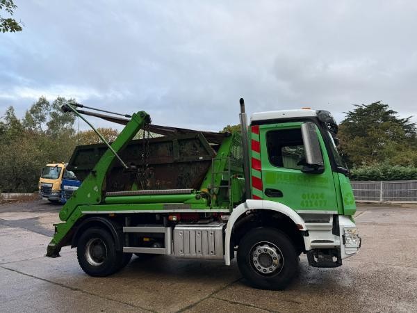 Mercedes 1824 Hyvalift Skip Loader 4x2 Extendable Arms Easy Sheet 