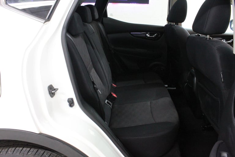 2014 Nissan Qashqai 1.2 DIG-T n-tec+ 2WD Euro 5 (s/s) 5dr HATCHBACK Petrol Manual