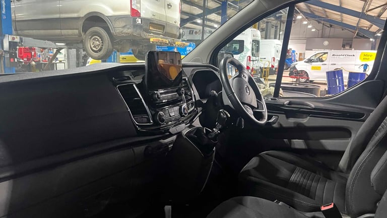  Ford Transit Custom 2.0 EcoBlue 130ps Low Roof Limited Van Van Diesel Manual