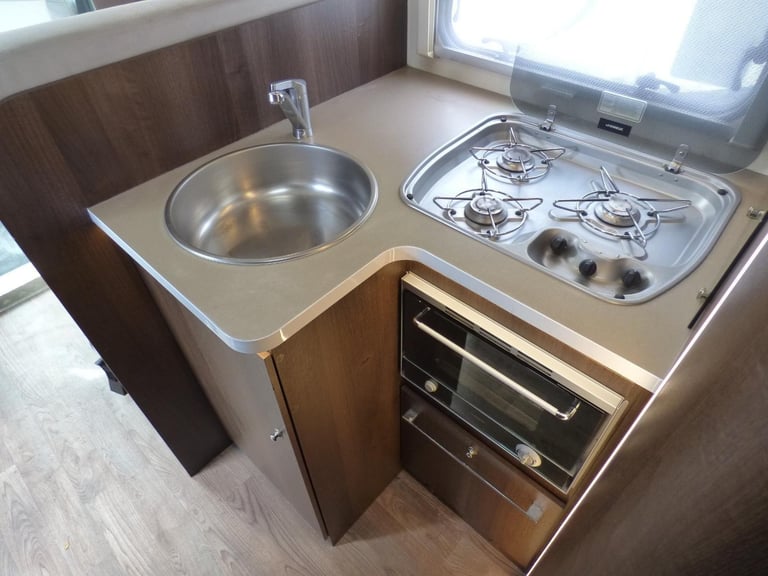 Roller Team Zefiro 685 Motorhome DIESEL MANUAL 2019/19