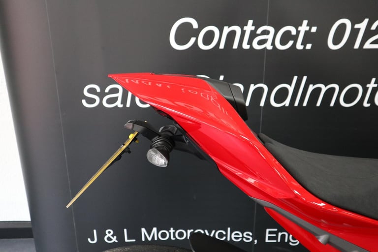 Ducati Panigale V4S 2025 Model Year!