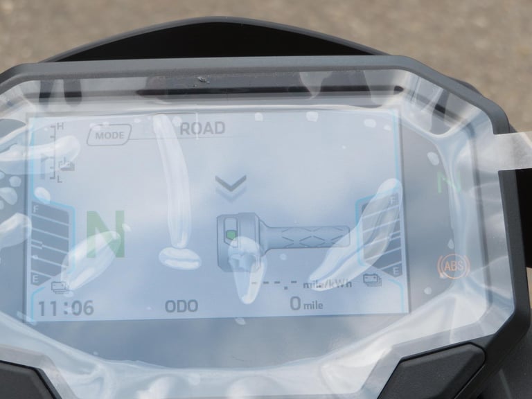 KAWASAKI Z e-1 EV 2025