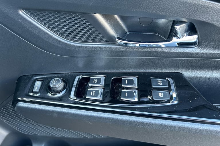 2023 Ssangyong Korando e-Motion 61.5kWh Ultimate Auto 5dr ESTATE Electric Automatic