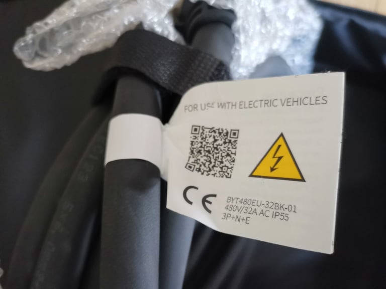 BYD Universal 5m Type 2 32A 480V EV Electric Vehicle Car Charger Cable / Public Charging Lead
