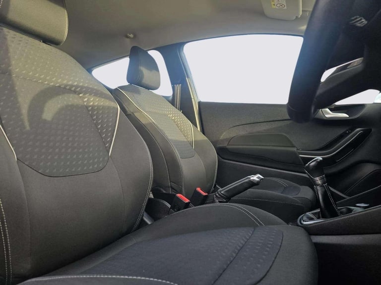 2017 Ford Fiesta 1.1 Ti-VCT Zetec Euro 6 (s/s) 3dr HATCHBACK Petrol Manual