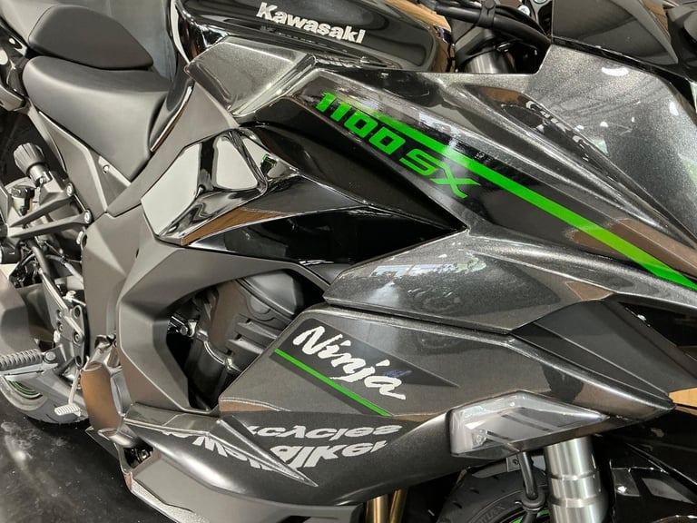 Kawasaki Ninja 1100SX 2025 TOUR for FREE!! FREE TOURING KIT! FREE UK DELIVERY!