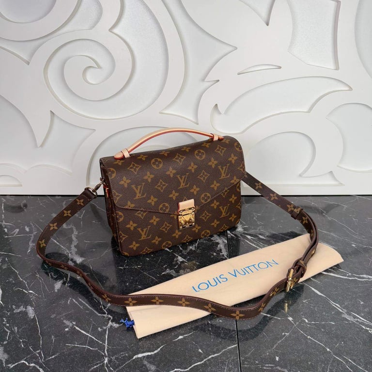 image for Louis vuitton Metis Pochette bag 
