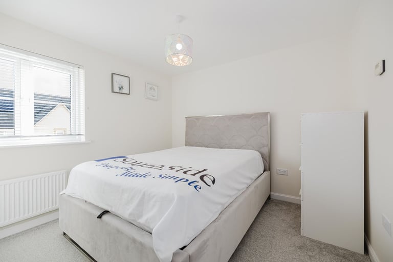 Stunning, 3 bedroom, end-terraced family home in Kaimes, with private garden and parking