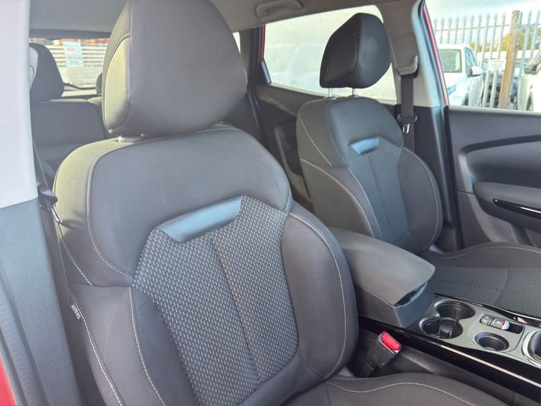 2018 Renault Kadjar 1.3 TCe Dynamique Nav SUV 5dr Petrol Manual Euro 6 (s/s) (140 ps) HATCHBACK P...