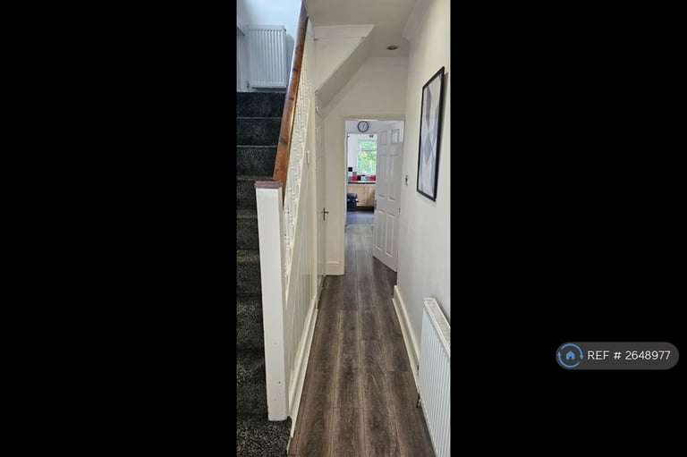 5 bedroom house in Bentley New Drive, Walsall, WS2 (5 bed) (#2648977)