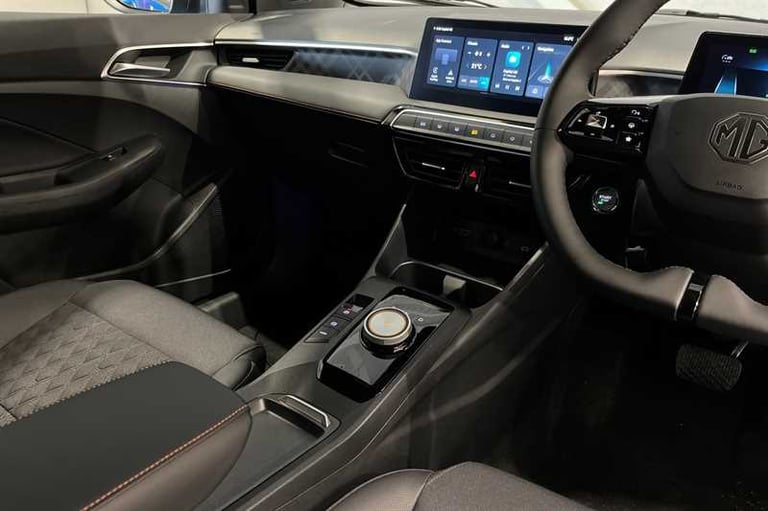 2025 MG MG3 1.5 Hybrid+ MHEV Trophy Hatchback 5dr Petrol Hybrid Auto Euro 6 (s/s) (194  Hatchback...